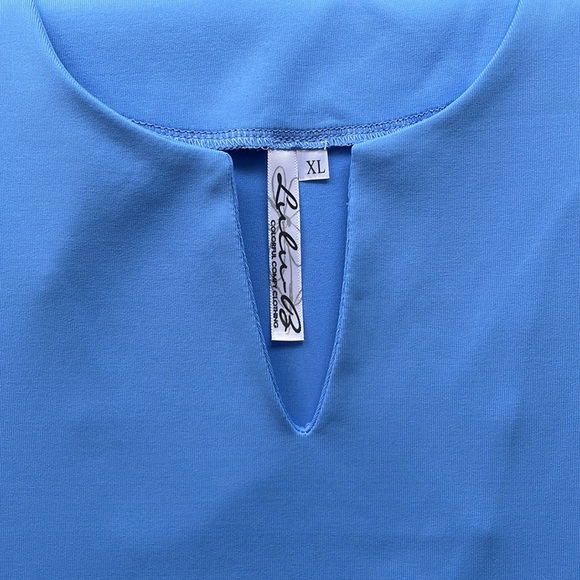 NWT  Lulu-B split neck tank top in solid blue/peri. Upf 50+ - Picture 2 of 5